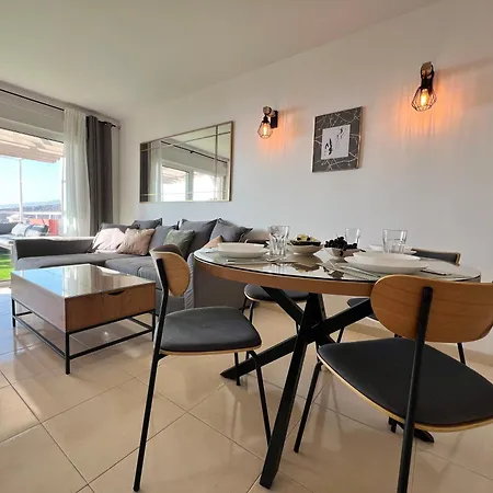 아파트 Casa Prana 아데제